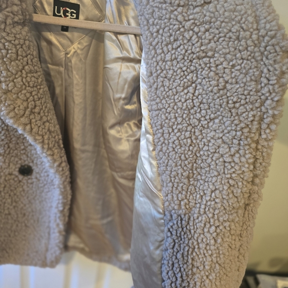 UGG GERTRUDE SHORT TEDDY COAT - Picture 8 of 11